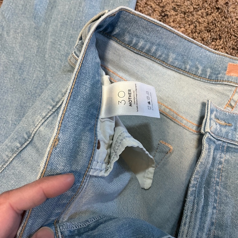 MOTHER denim insider fray cropped